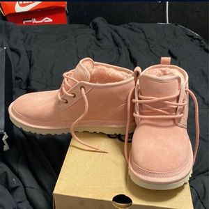 Women Neumel Uggs